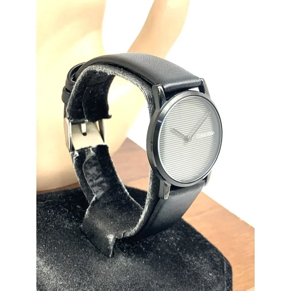 Calvin Klein Women's Watch 25100034 Feel Quartz Black Leather Strap 30mm